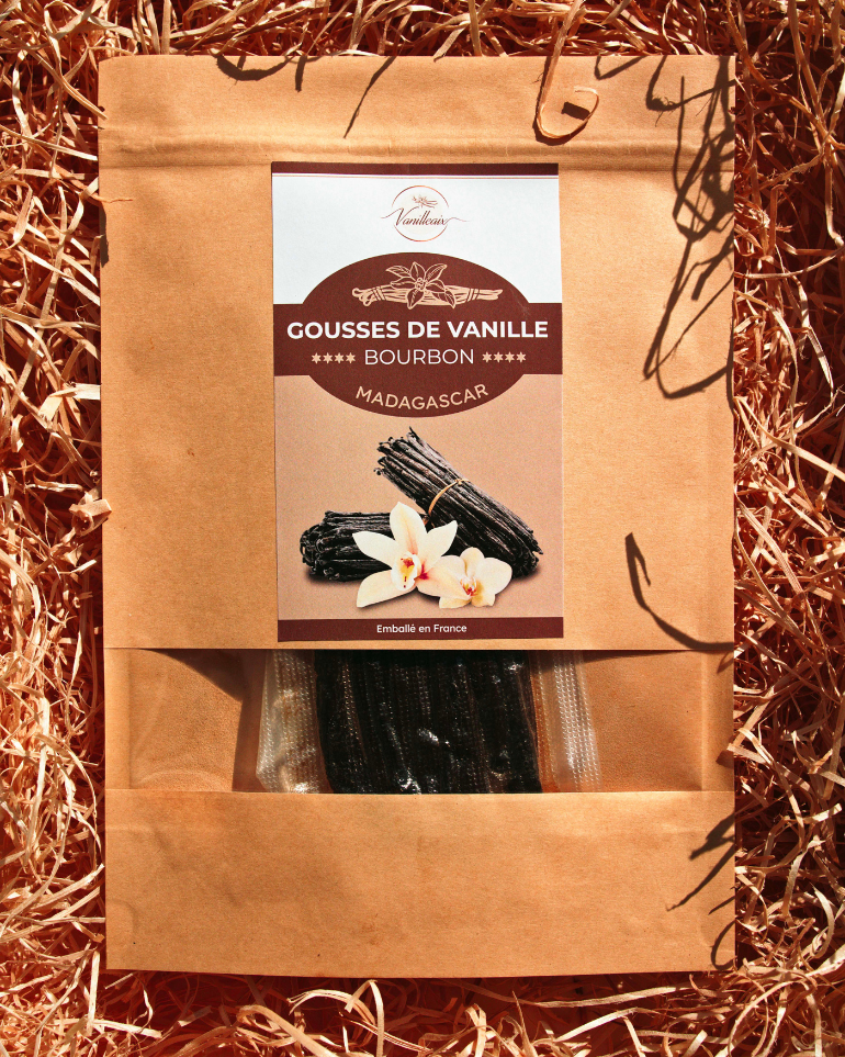 Étiquette Vanilleaix collée sur un sachet kraft, packaging naturel